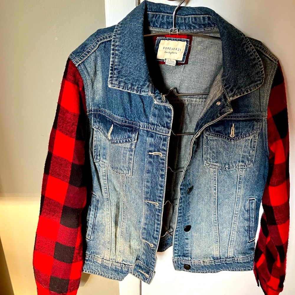 Women’s Jean jacket Medium